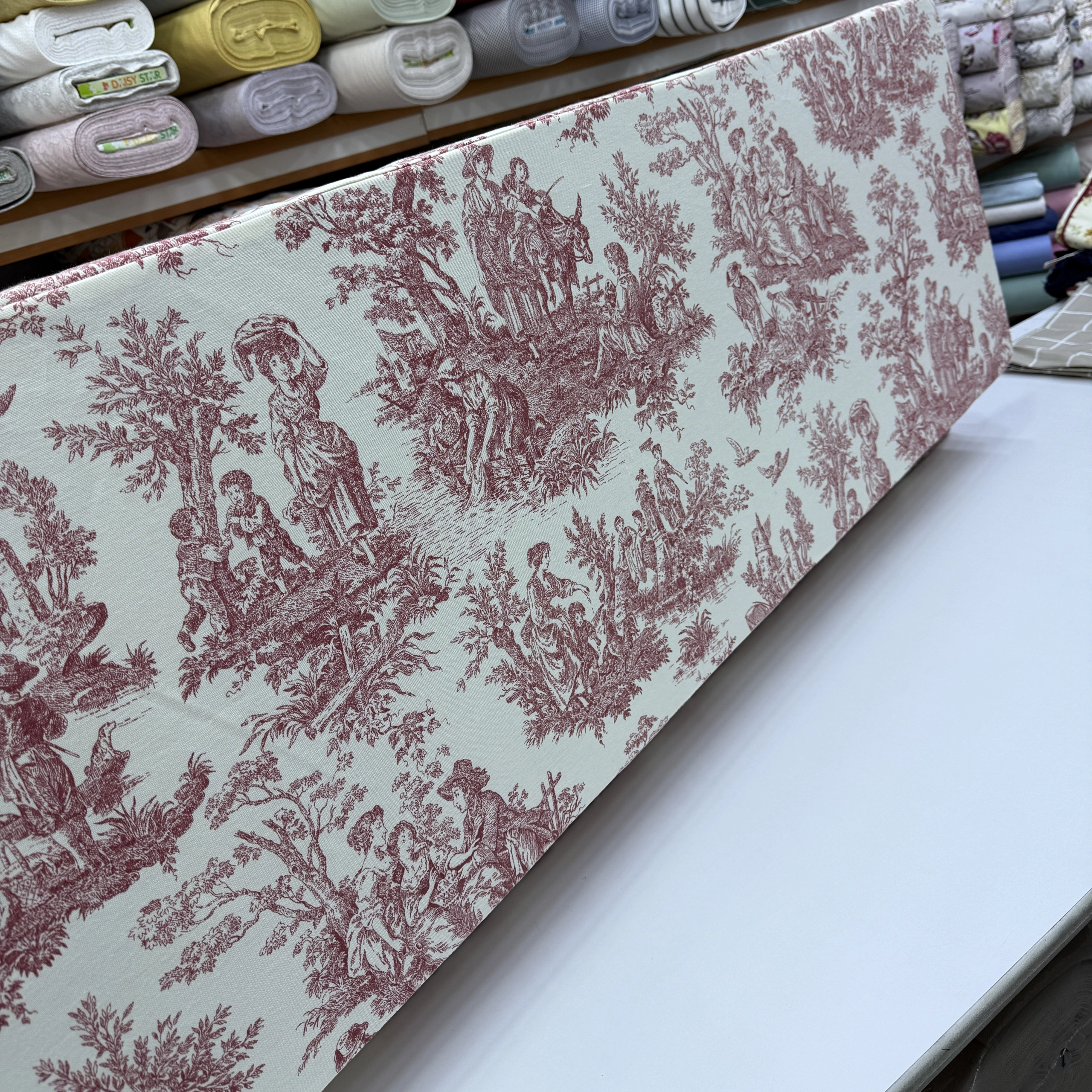 Toile de Joy Desenli Özel Ölçü Salıncak Minderi , 28 DNS Sert Gri Sünger ve Fitil Detaylı İşçilik
