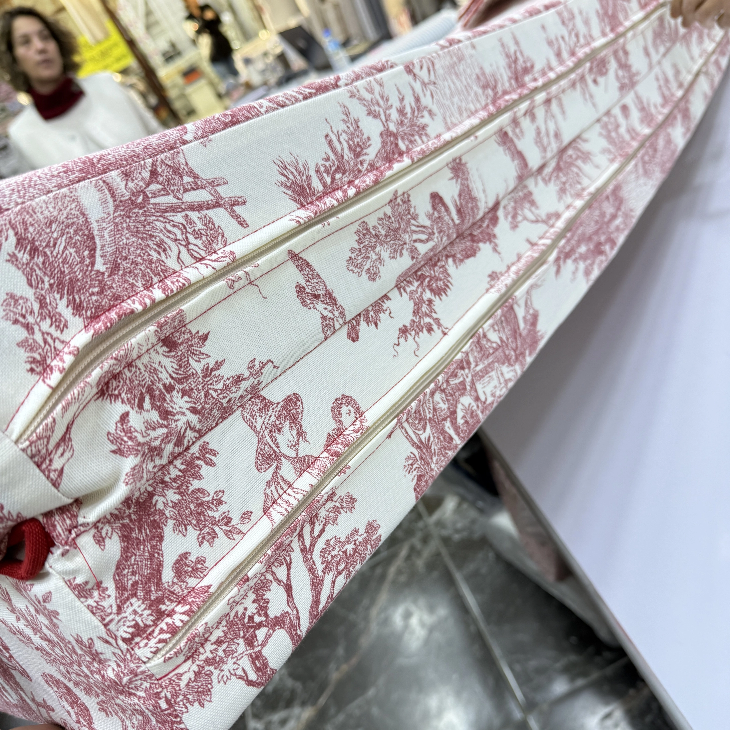 Toile de Joy Desenli Özel Ölçü Salıncak Minderi , 28 DNS Sert Gri Sünger ve Fitil Detaylı İşçilik